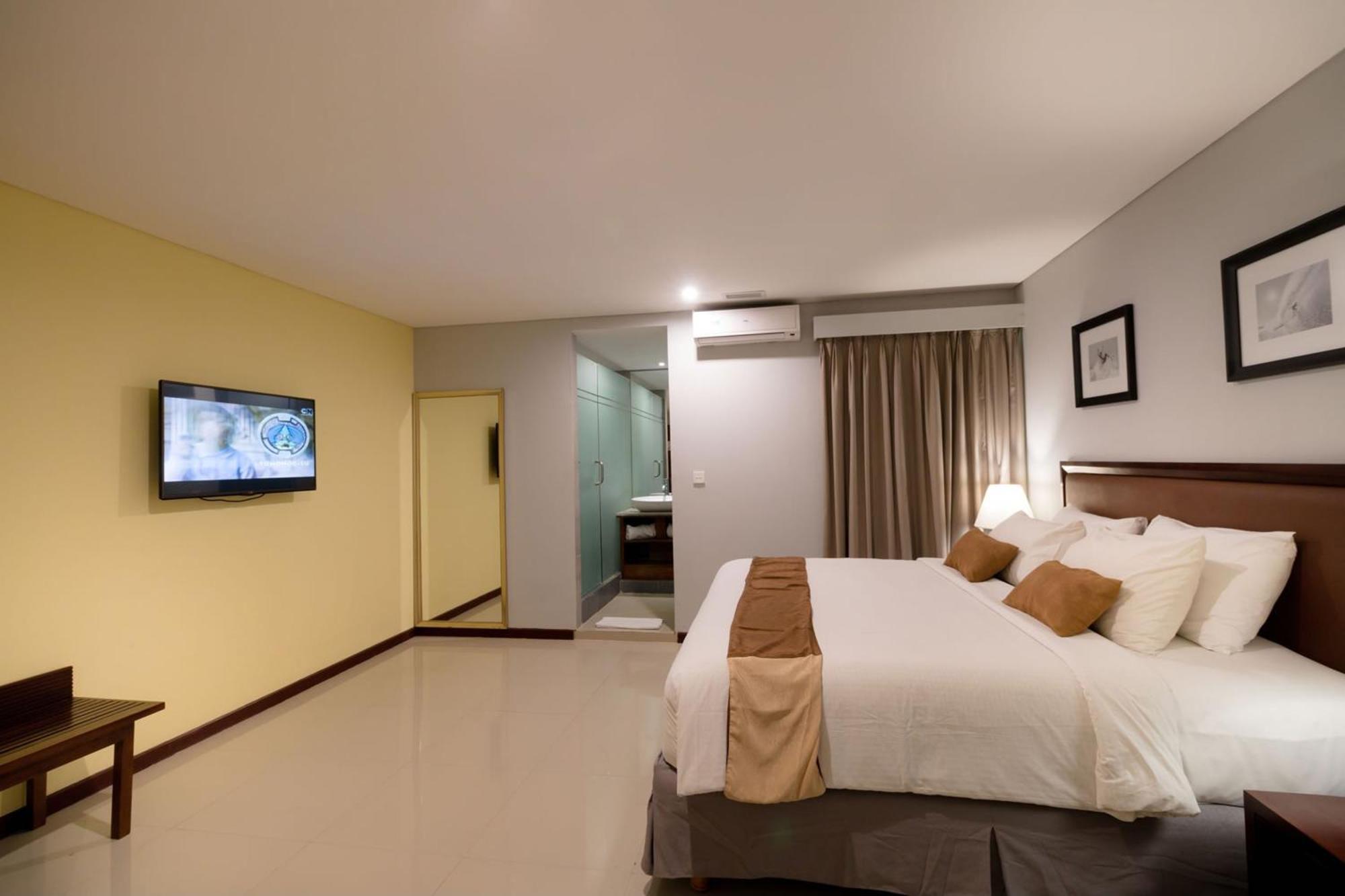 Kutabex Beachfront Hotel Kuta Lombok Habitación foto